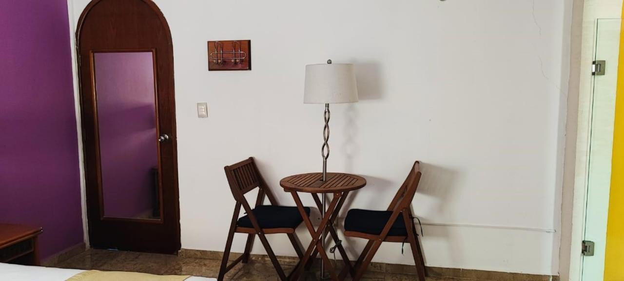 Hotel Casa Mallorca Канкун Екстериор снимка